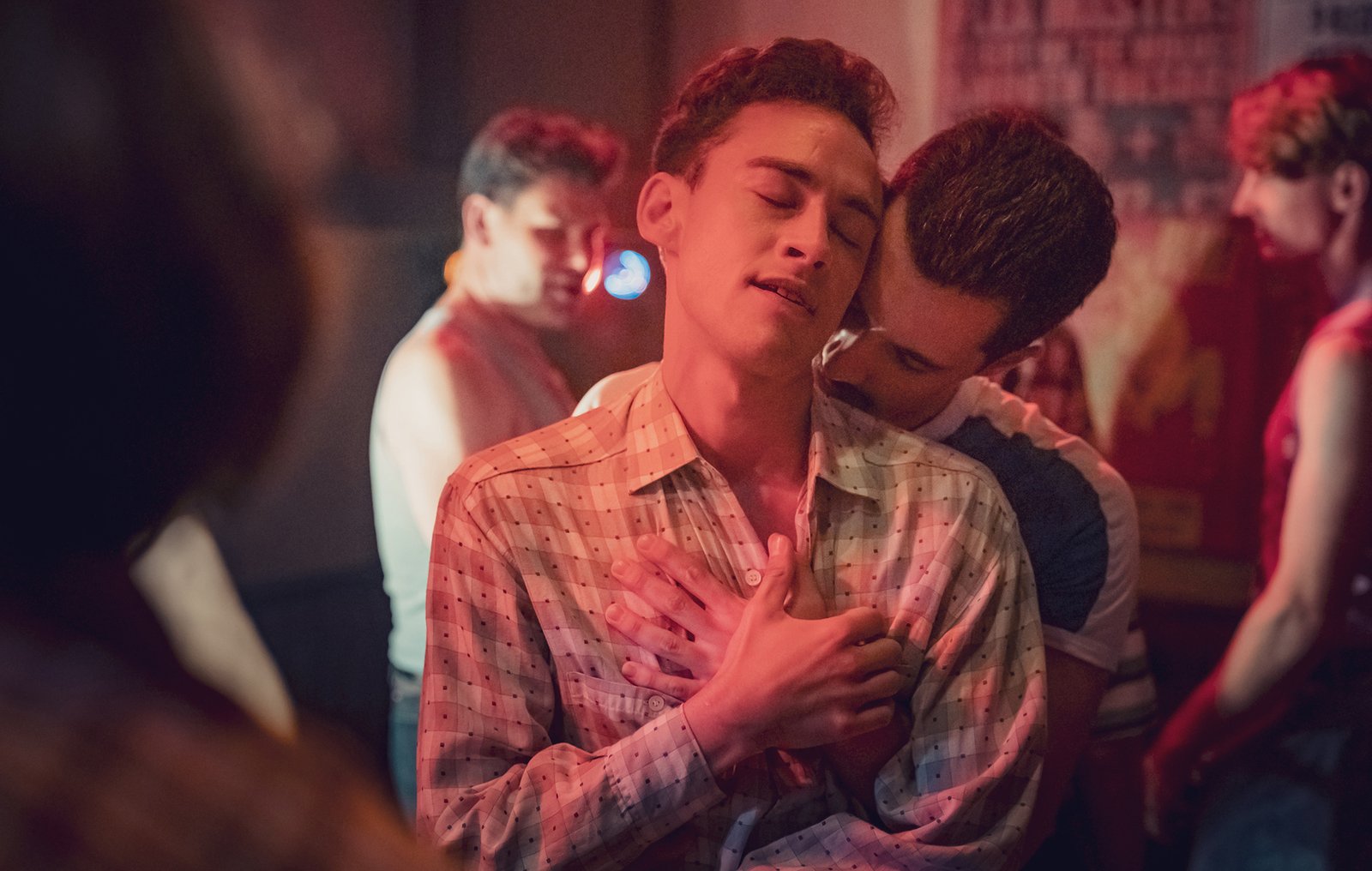 5 razones por las cuales debes ver “It’s A Sin”, la serie LGBTQI+ sobre la crisis del SIDA en los años 80